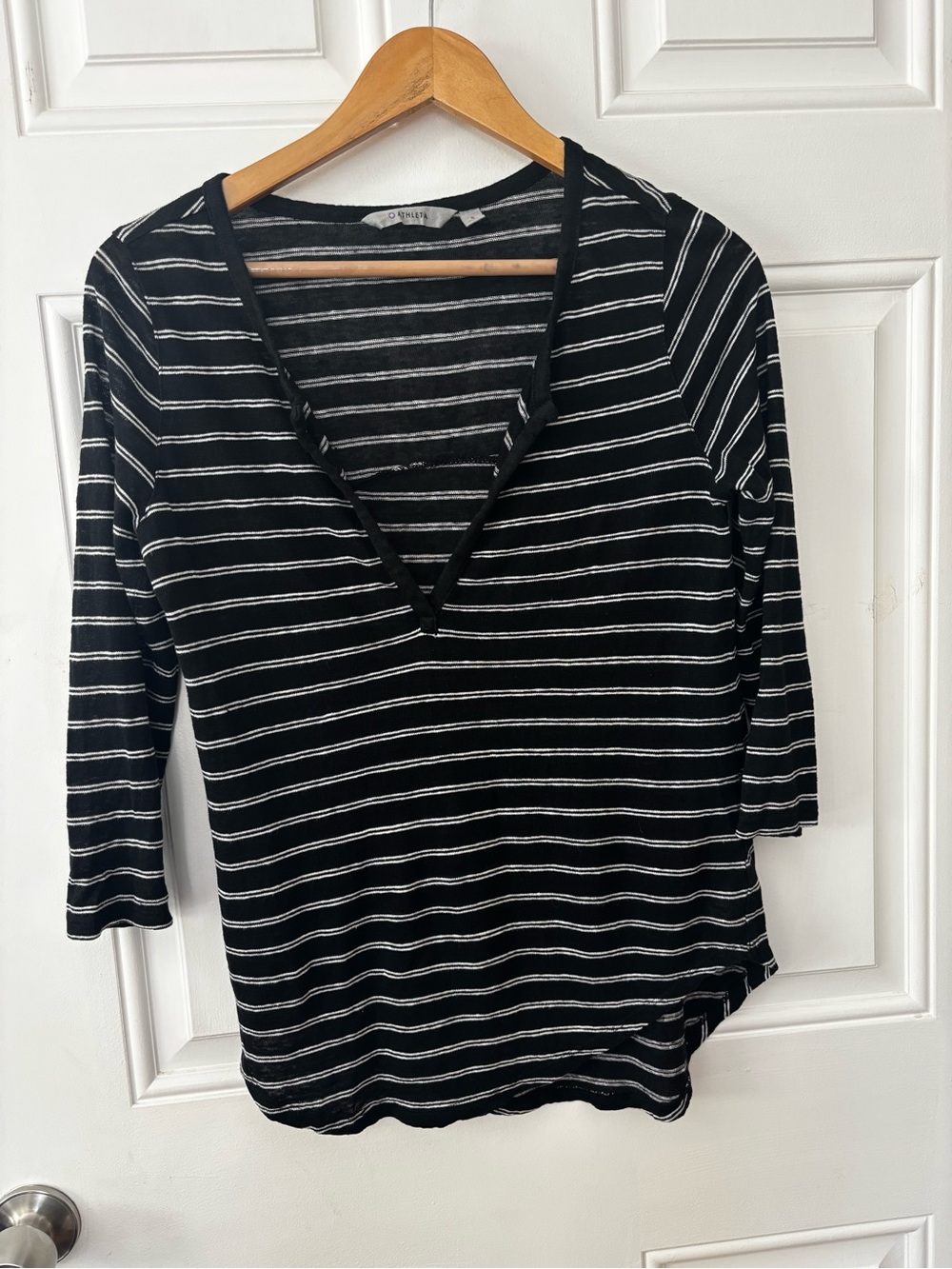 Athleta linen tunic 3/4 sleeves small black white stripes Vneck beach summer